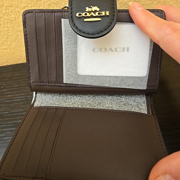 Coach Medium Corner Zip Wallet In Signature Leather - Picture 11 of 14